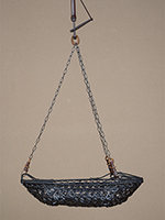 田中　旭祥　Tanaka Kyokusho／竹つり舟　A hanging boat shaped basket